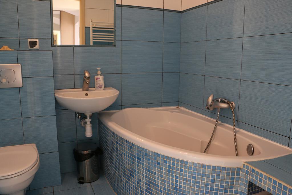 Apartament Pod Platanami 코워브제크 외부 사진
